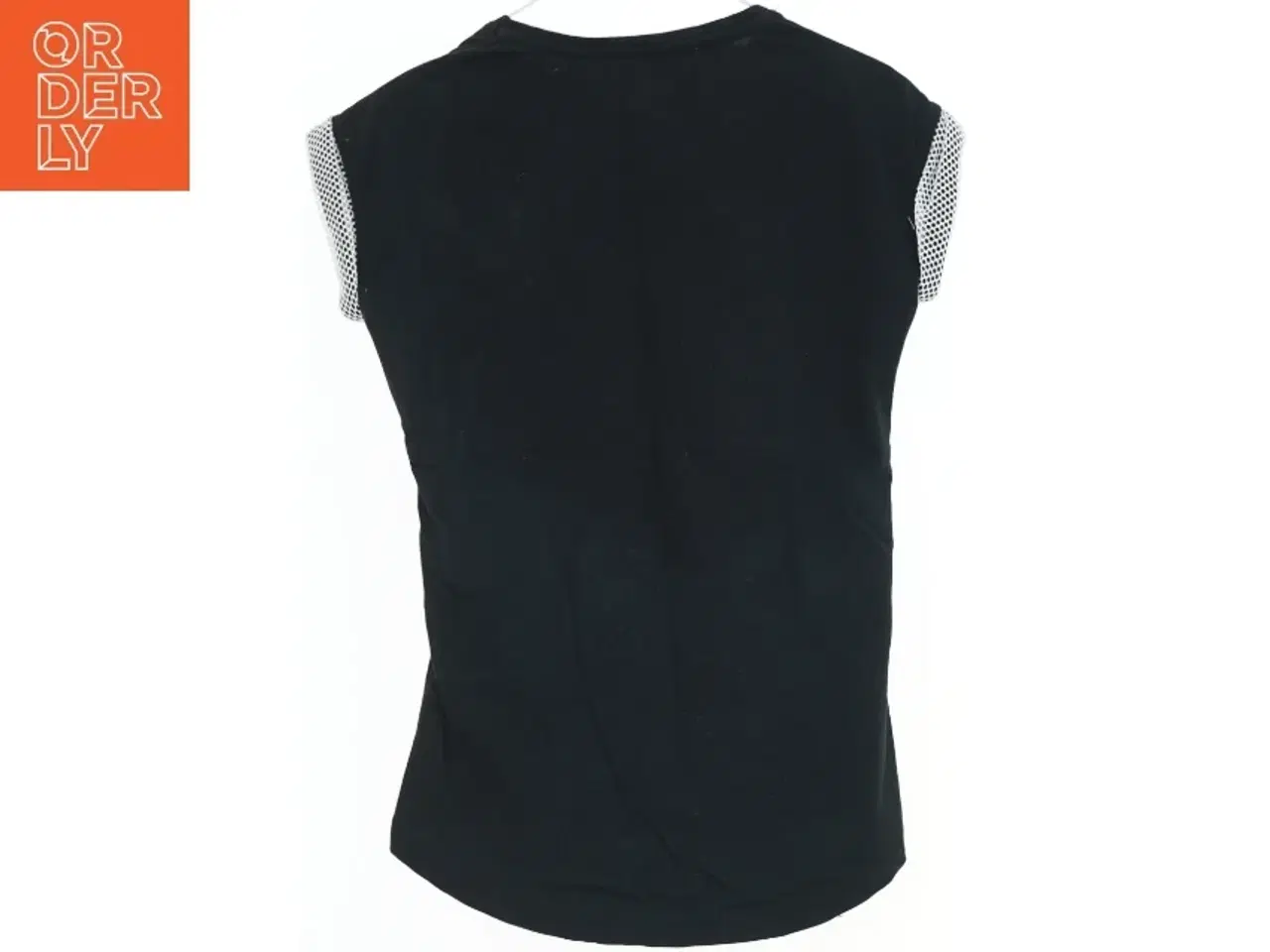 Billede 2 - Sort T-shirt med tryk (str. 128)