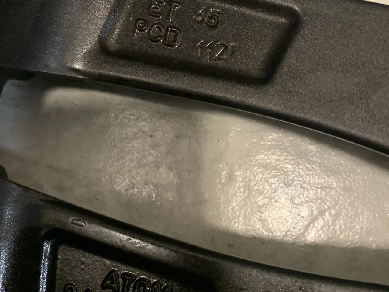 Billede 14 - 20” fælge med sommerdæk 255/45-20