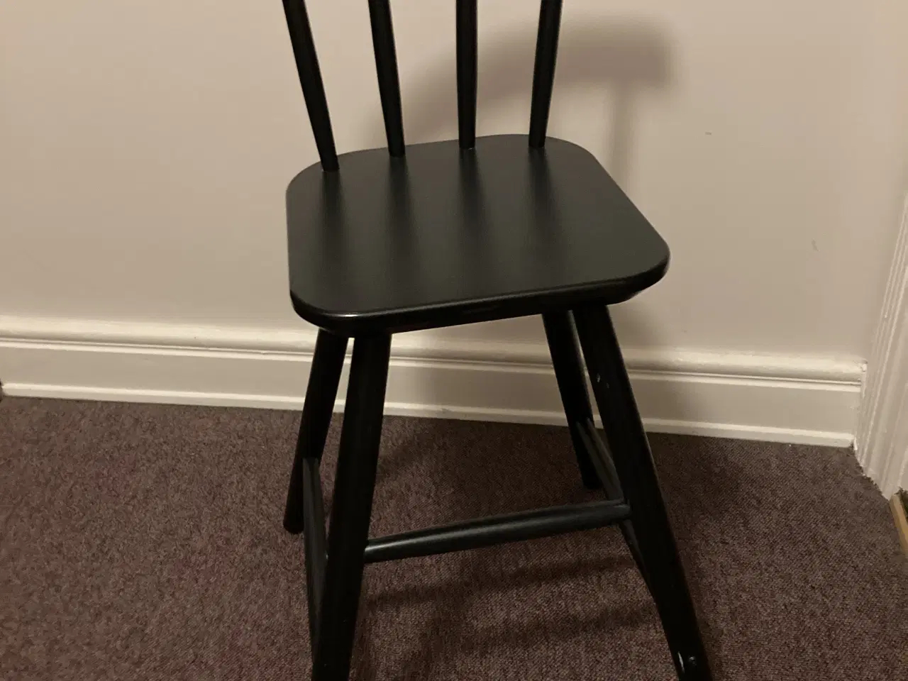 Billede 1 - To pæne juniorstole 