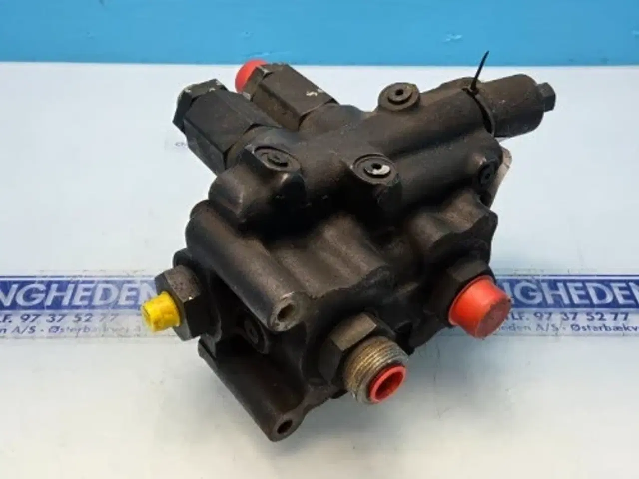 Billede 3 - New Holland CR9090 Styreventil 84800289