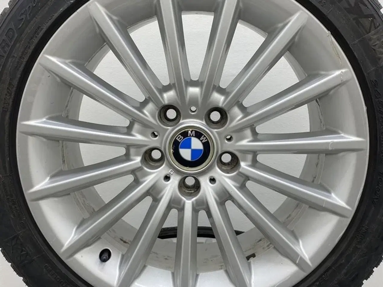 Billede 6 - 18" Org. BMW Alufælge med dæk "Radialspoke 237" A64093 BMW X1 (E84) F07 GT F10 F11 F12 F13 F06 GC F10 LCI F11 LCI F07 GT LCI X4 (F26) F06 GC LCI F12