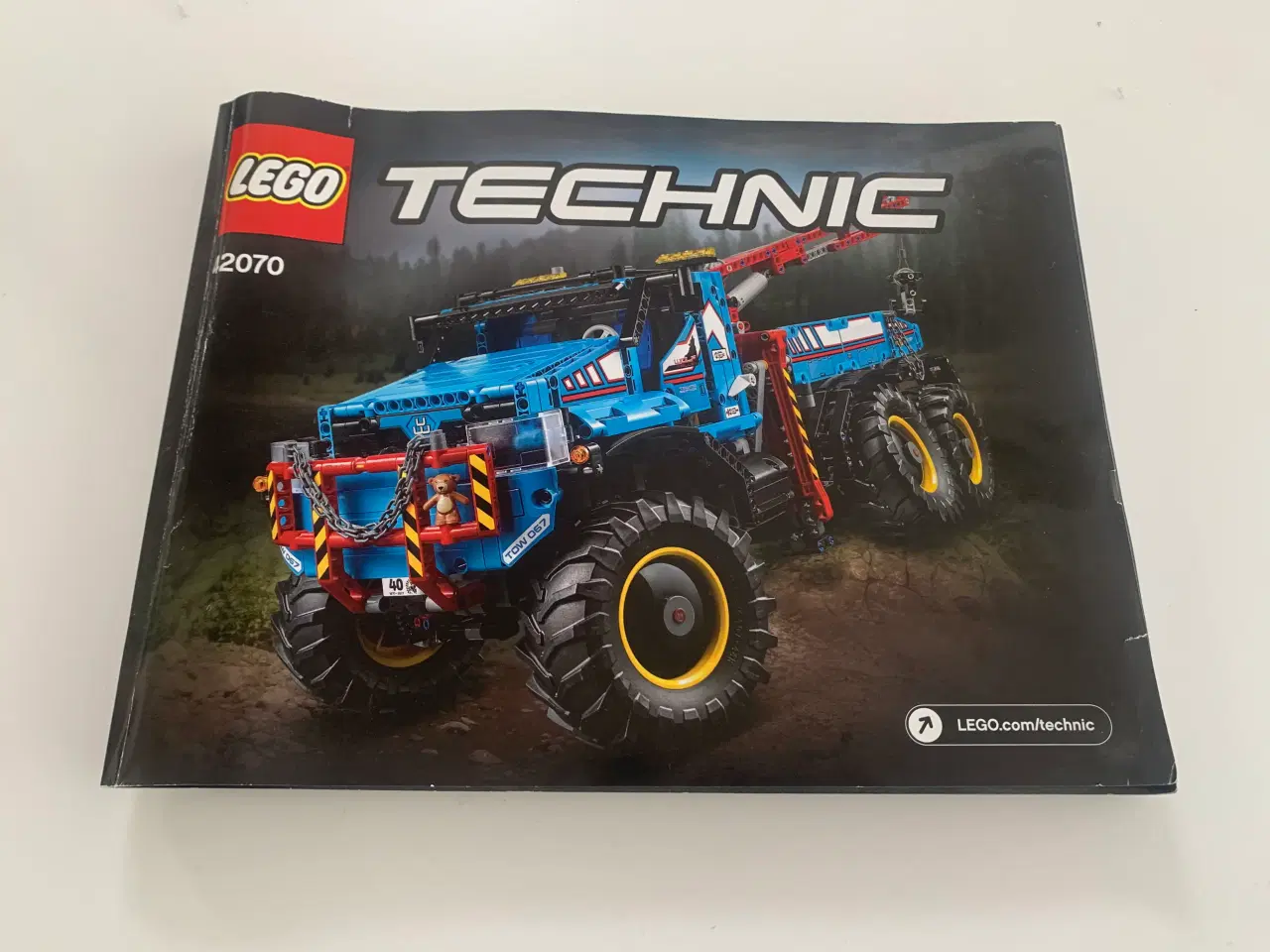 Billede 1 - LEGO 6-hjulet kranvogn (42070)