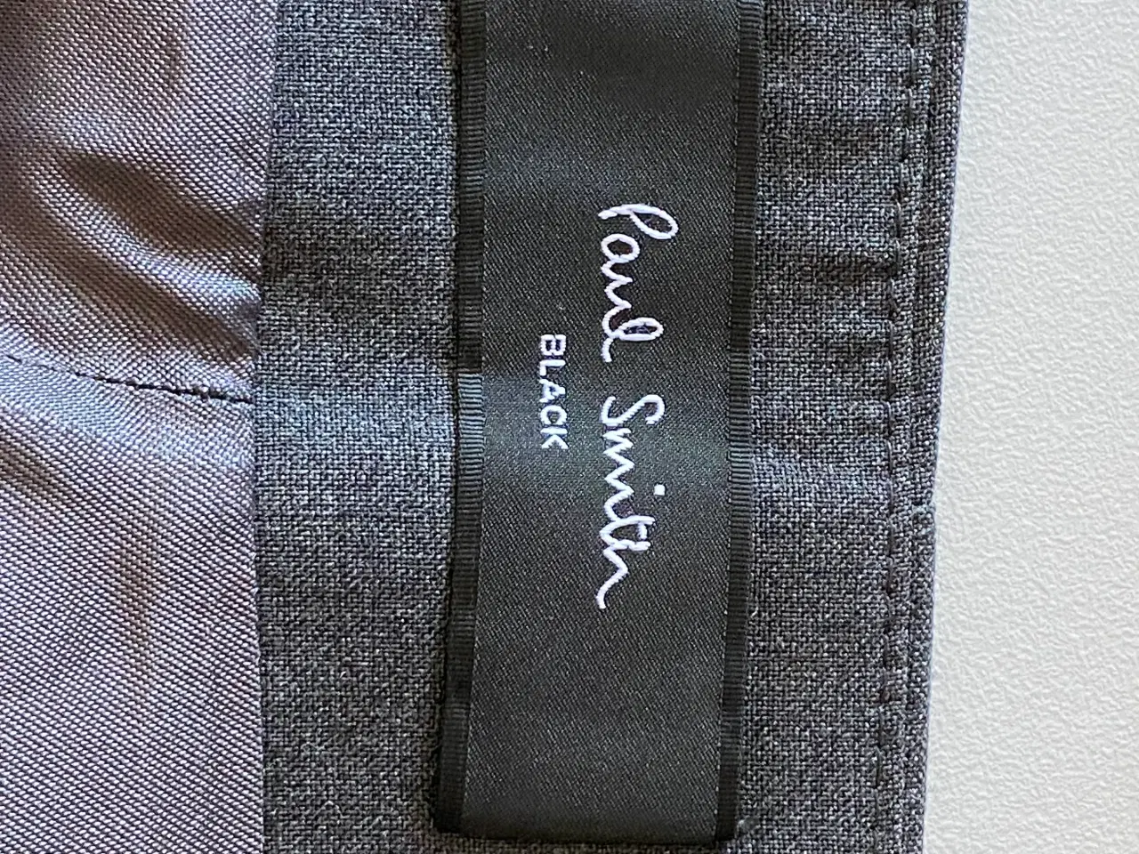 Billede 2 - Nederdel PAUL SMITH