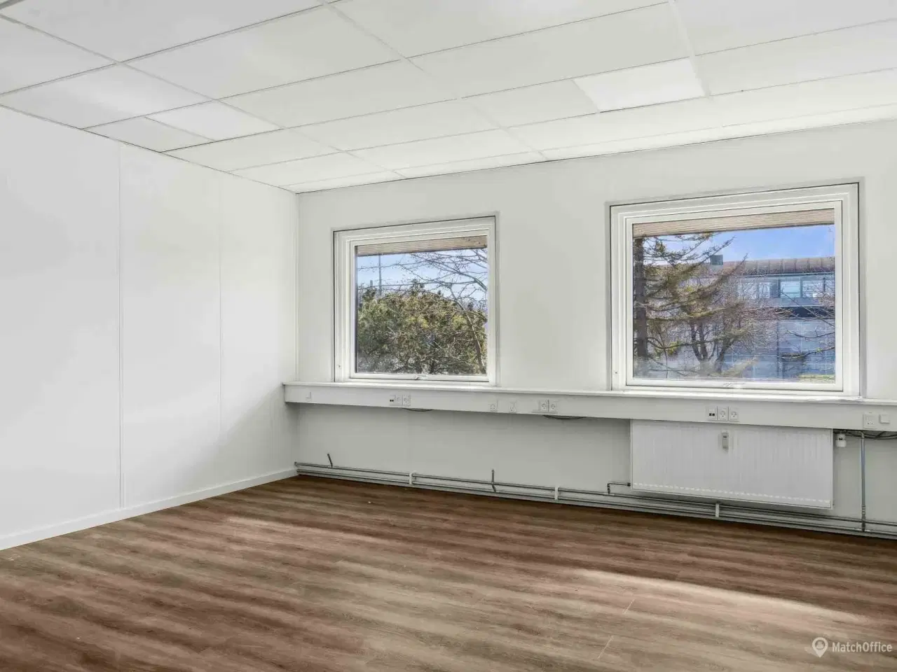 Billede 6 - 315m²  oplagt til kontor eller showroom/ lager