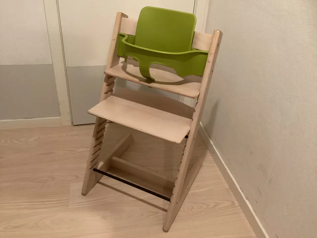 Billede 1 - Trip trap stol m/babyset
