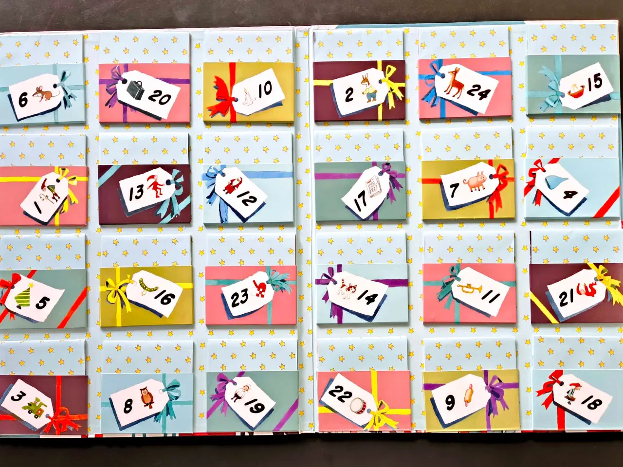 Billede 2 - Pixi Julenisse Kalender med 24 pixi bøger.