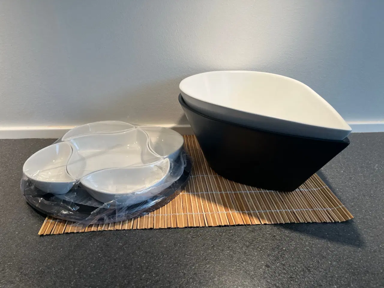 Billede 5 - Elegant serveringssæt i hvidt porcelæn