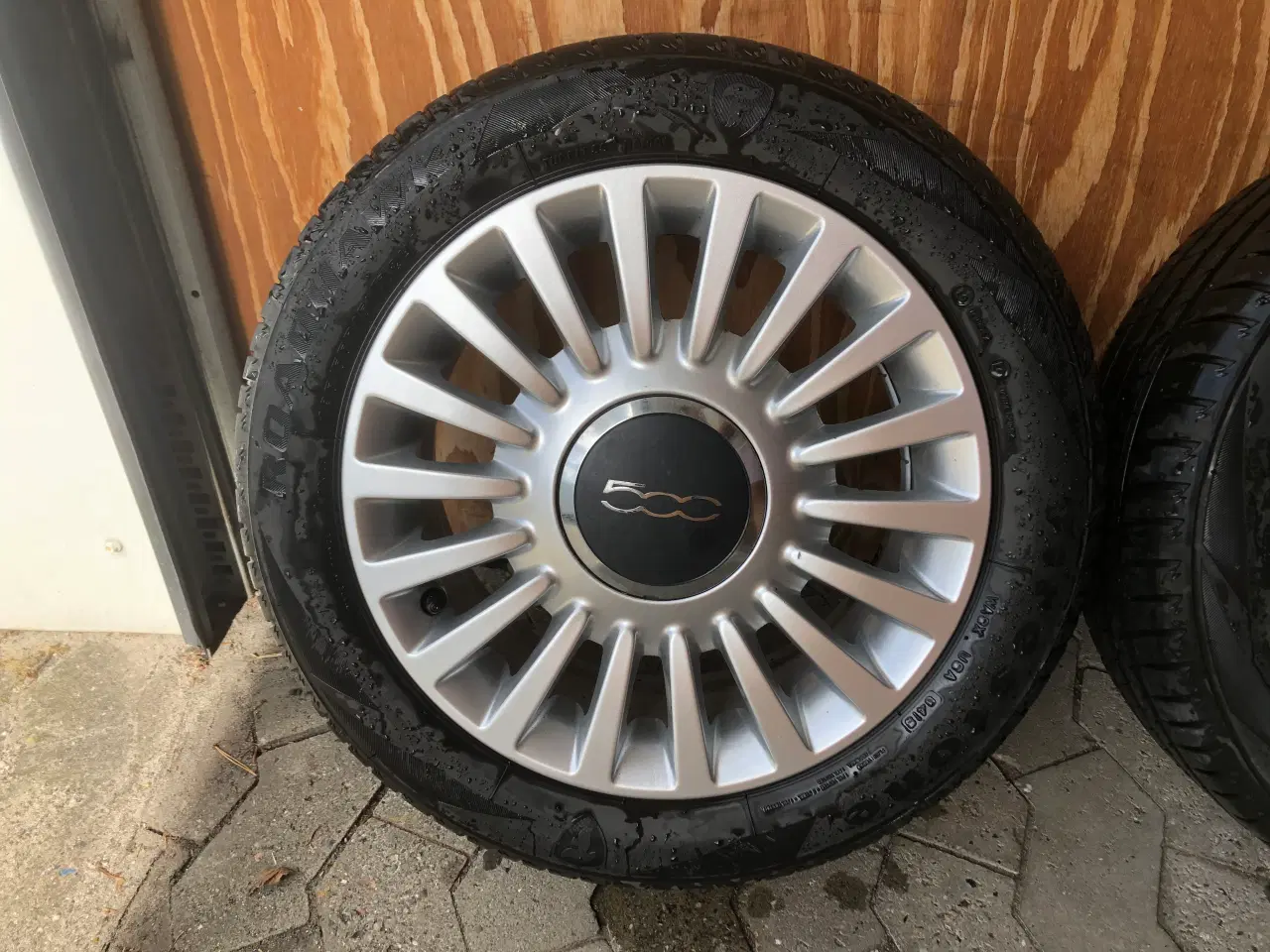 Billede 2 - Fiat 500e vinterhjul med nye Continental vinterdæk