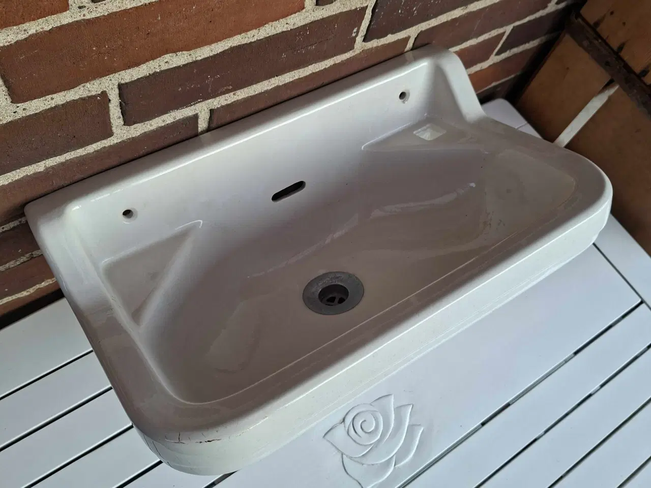 Billede 2 - Lille ældre håndvask