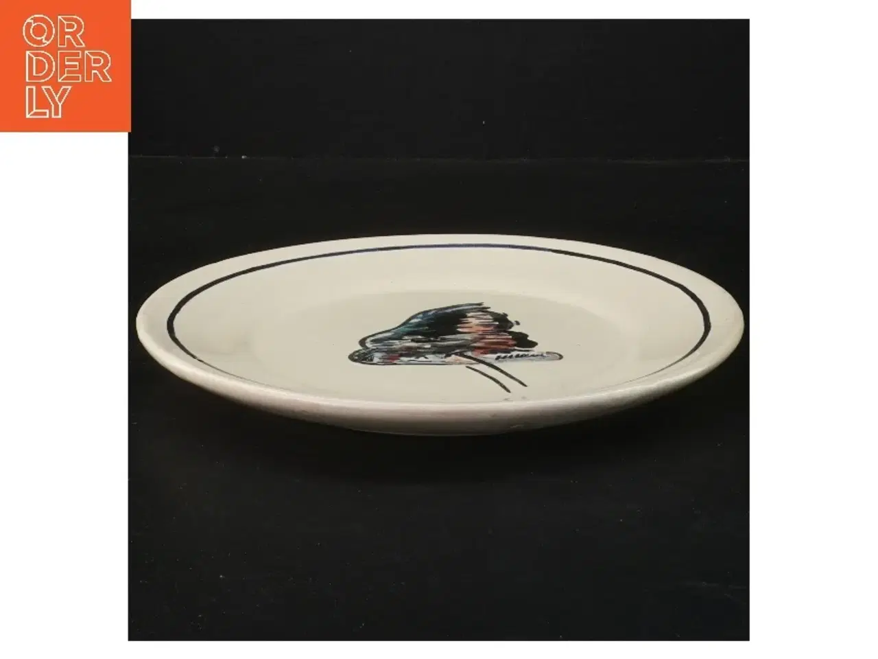 Billede 2 - Dekorativ tallerken med kunstnerisk motiv (str. Ø 23 cm)