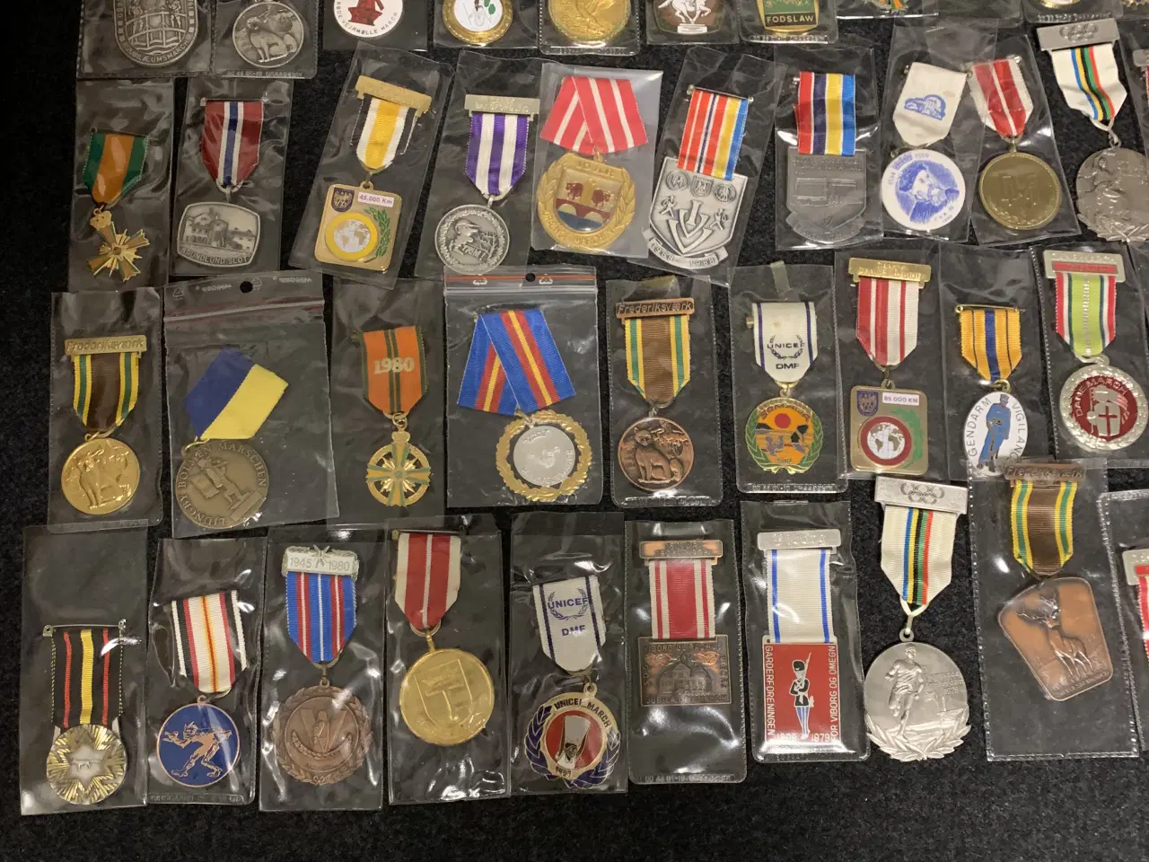 Billede 3 - Diverse medaljer fra samling.