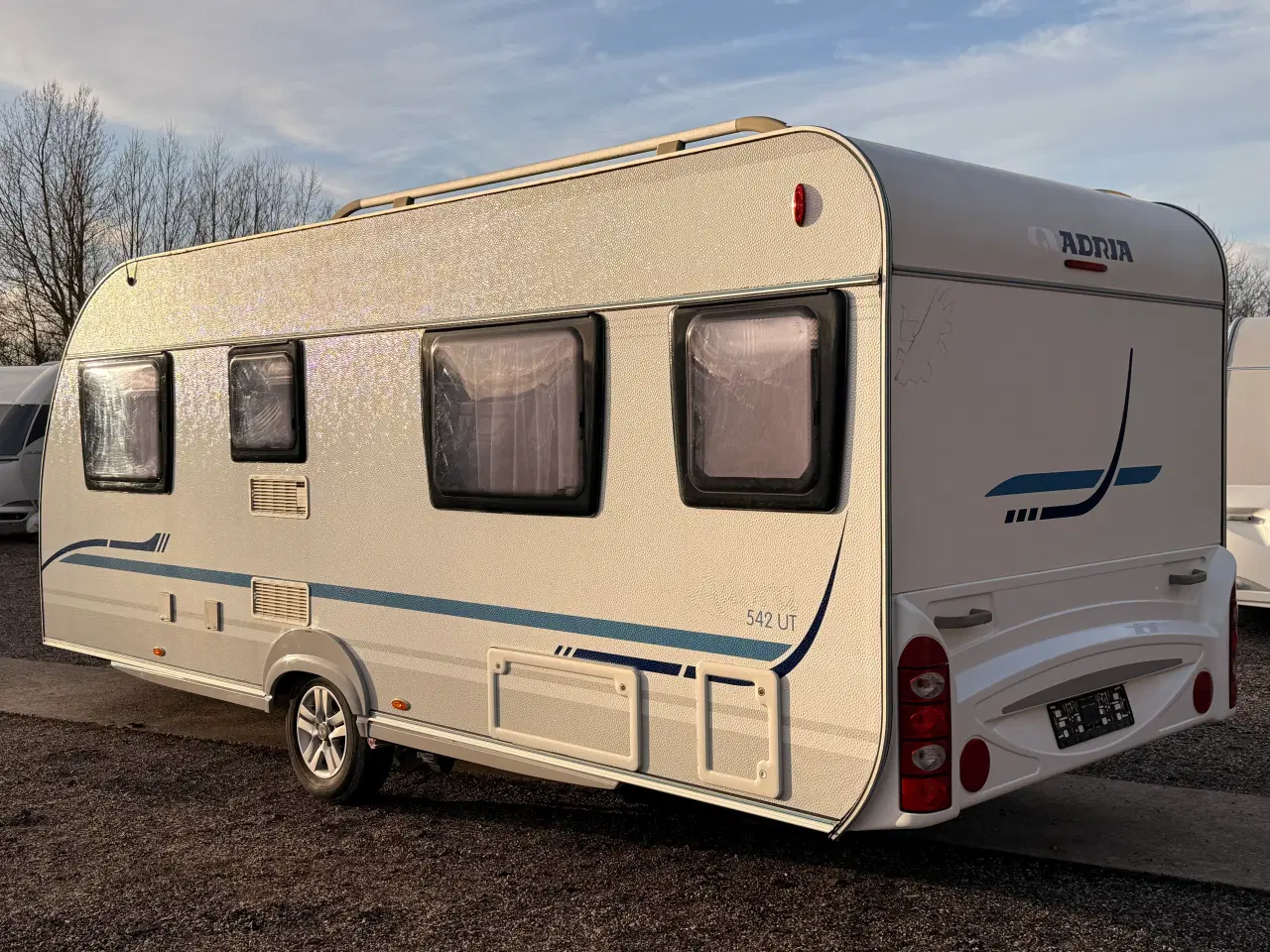 Billede 3 - 2008 Adria Adora 542 / Med Mover/ Solceller/ Telt