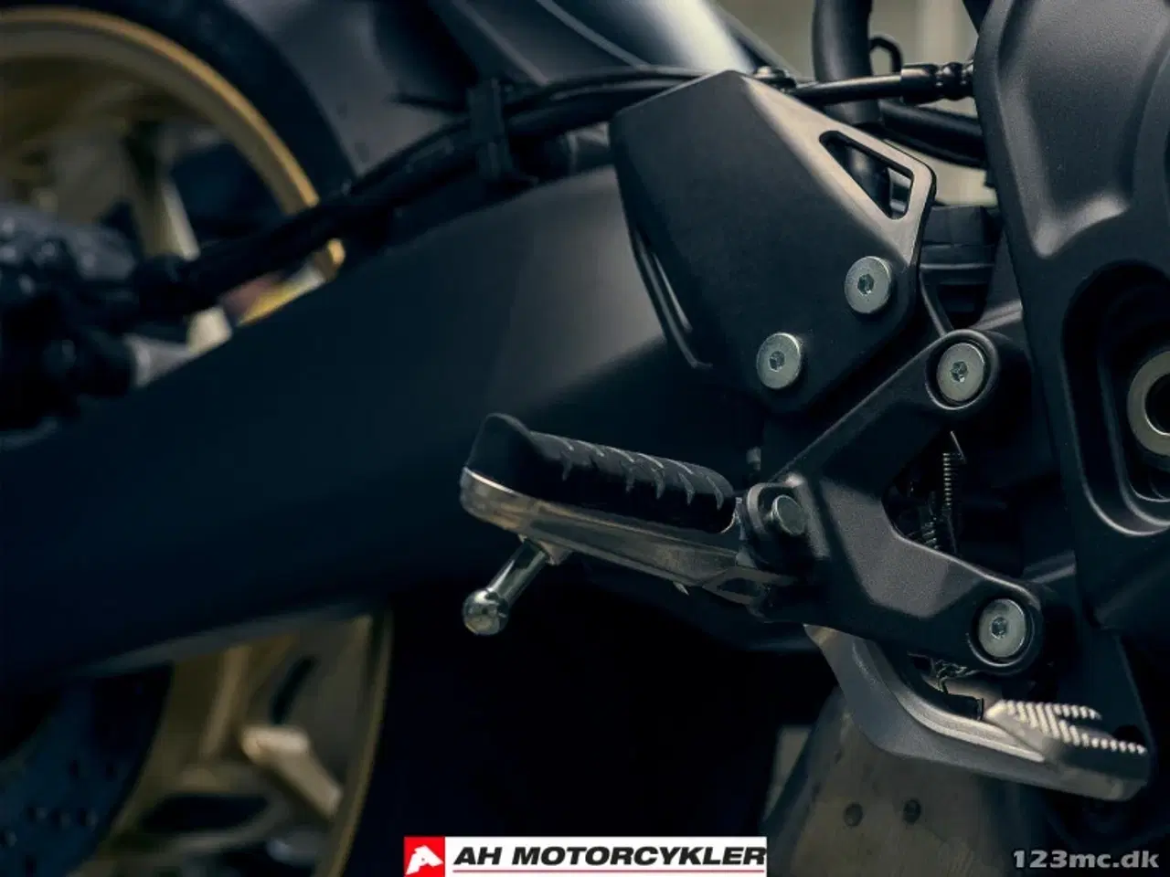 Billede 22 - Yamaha XSR 900 GP Legend Yellow