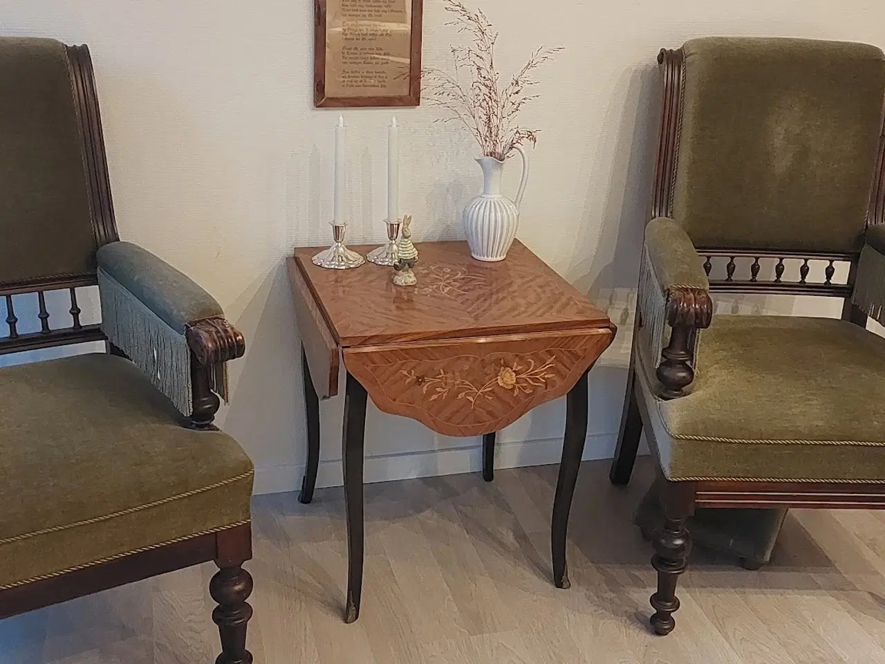 Billede 1 - flotte gamle stole 