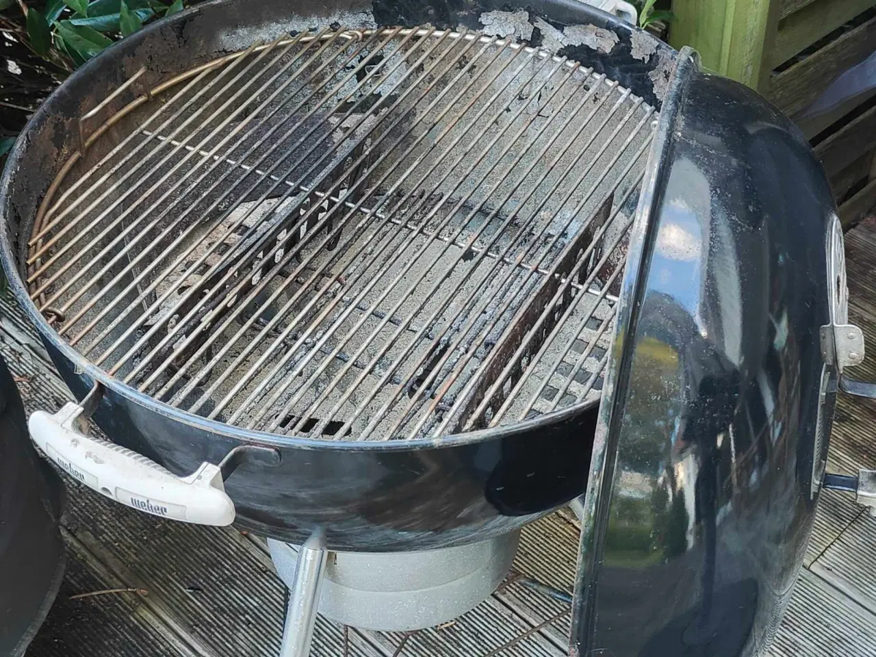 Billede 1 - Weber 57 cm kuglegrill + Weber Smokey Joemokey joe