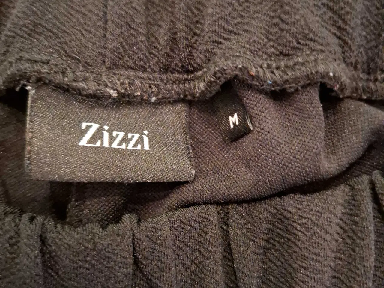 Billede 2 - Zizzi bukser med hvid stribe