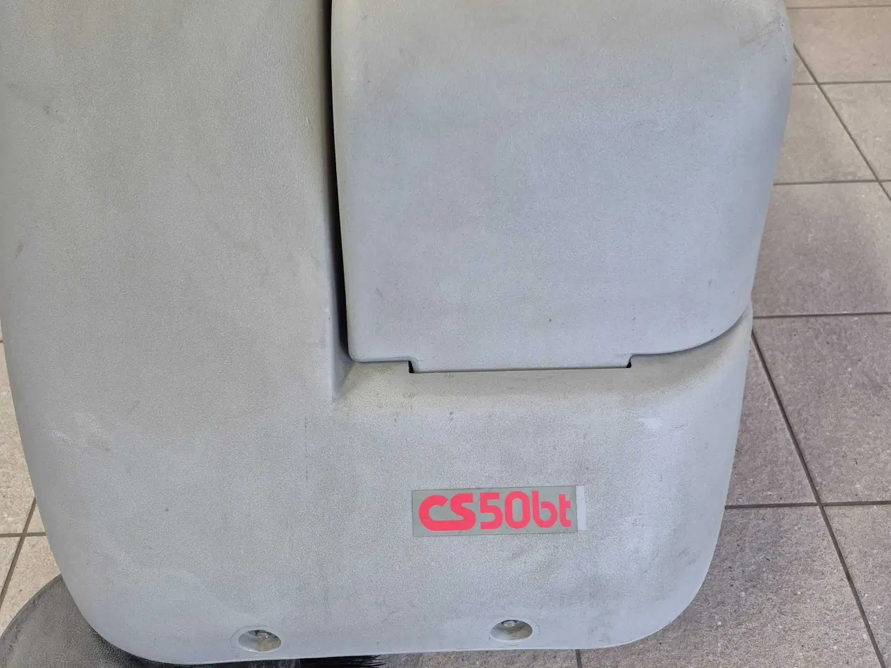 Billede 9 - Gulvfejemaskine comac cs 50 bt