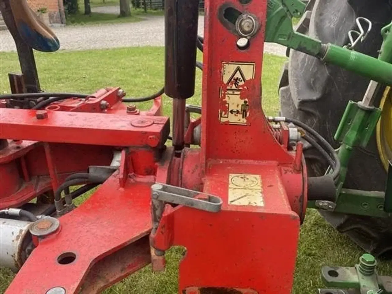 Billede 9 - Massey Ferguson 5 furet vendeplov med hydraulisk stenudløser