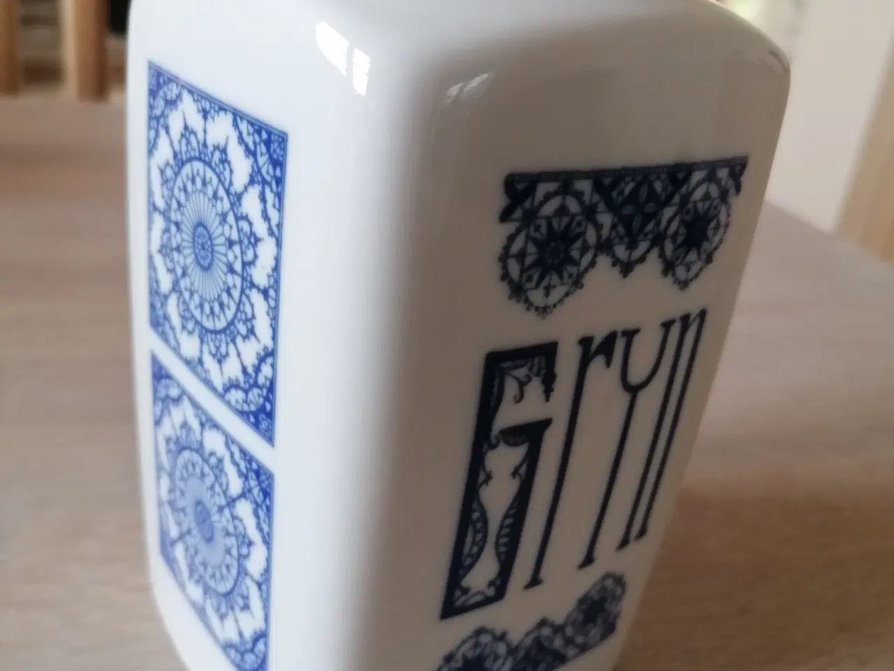 Billede 1 - Reto porcelæn krukke / vase