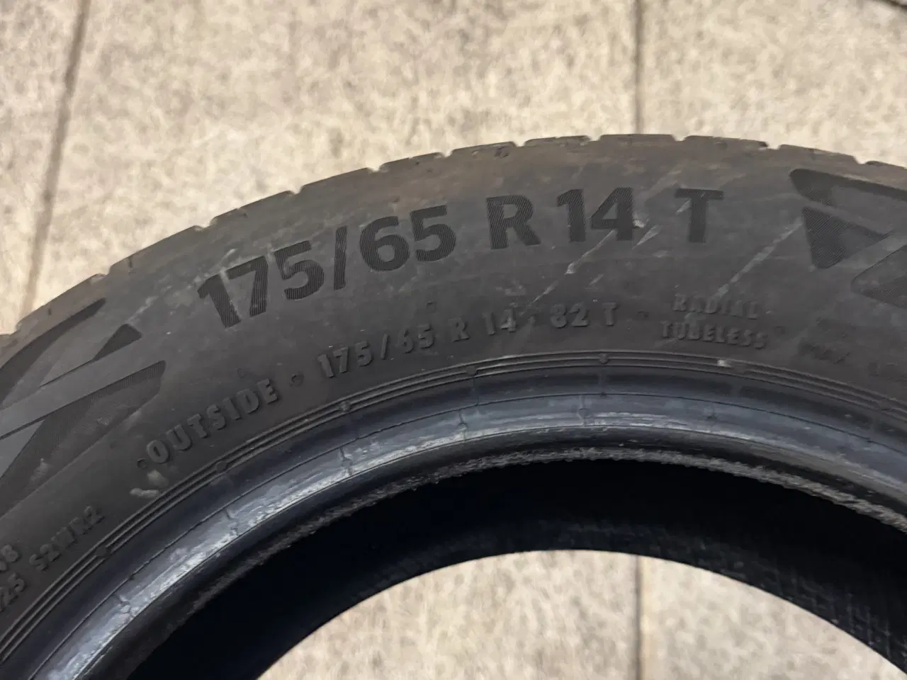 Billede 1 - 4 stk 175/65/14 Conti sommerdæk