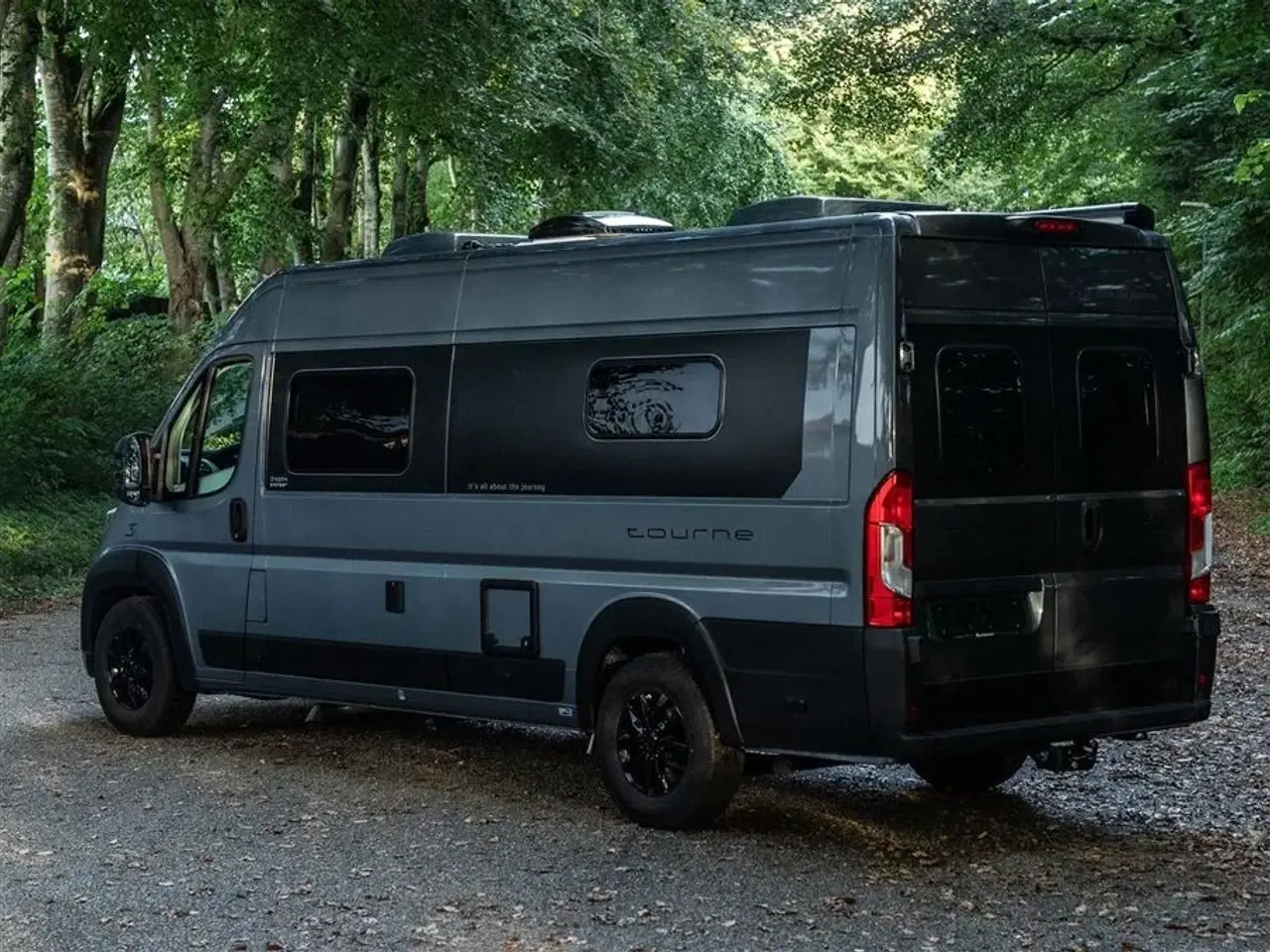 Billede 41 - 2026 - Tourne 6.4 Select aut. gear - Black Tournes topmodel med langsgående senge