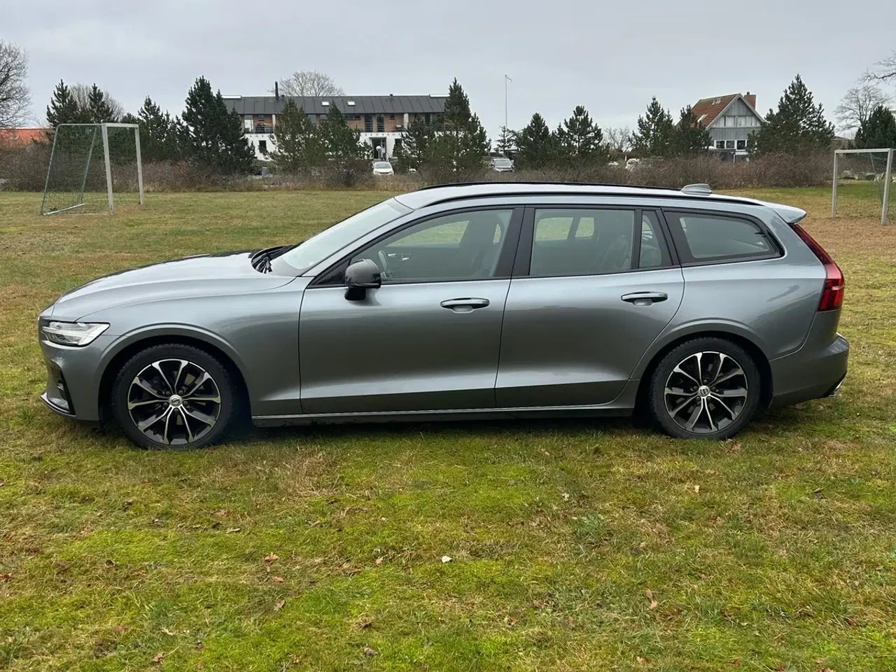 Billede 3 - Volvo V60 2,0 D4 190 R-Design aut.