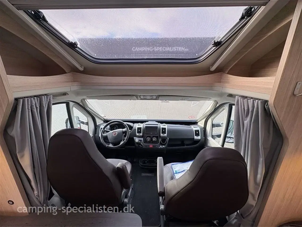 Billede 6 - 2018 - SunLight T 67 Aut.   SunLight T67 Aut. 2018 - Se den nu hos Camping-Specialisten.dk