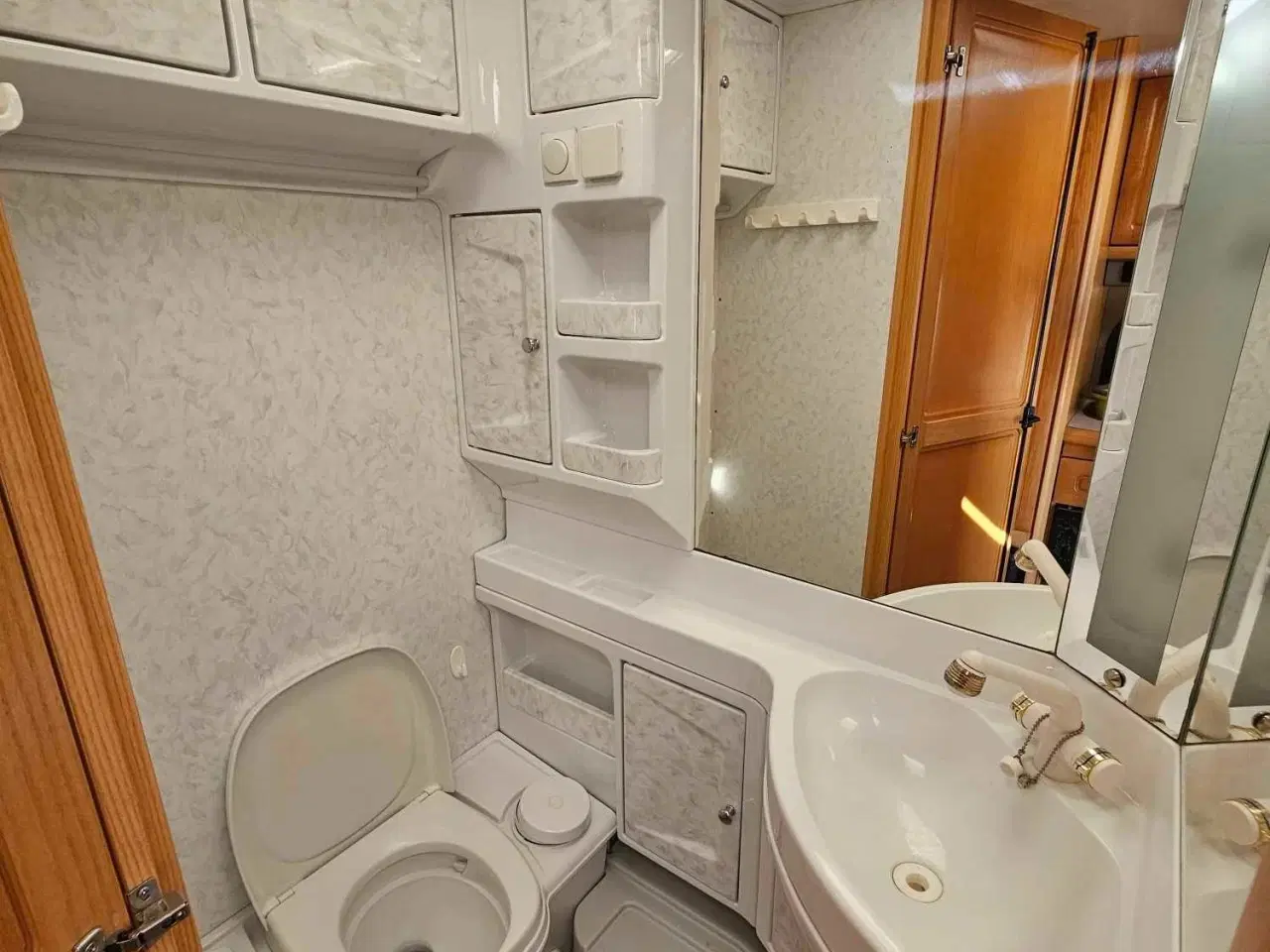 Billede 7 - Hobby Prestige 540 med enkeltsenge