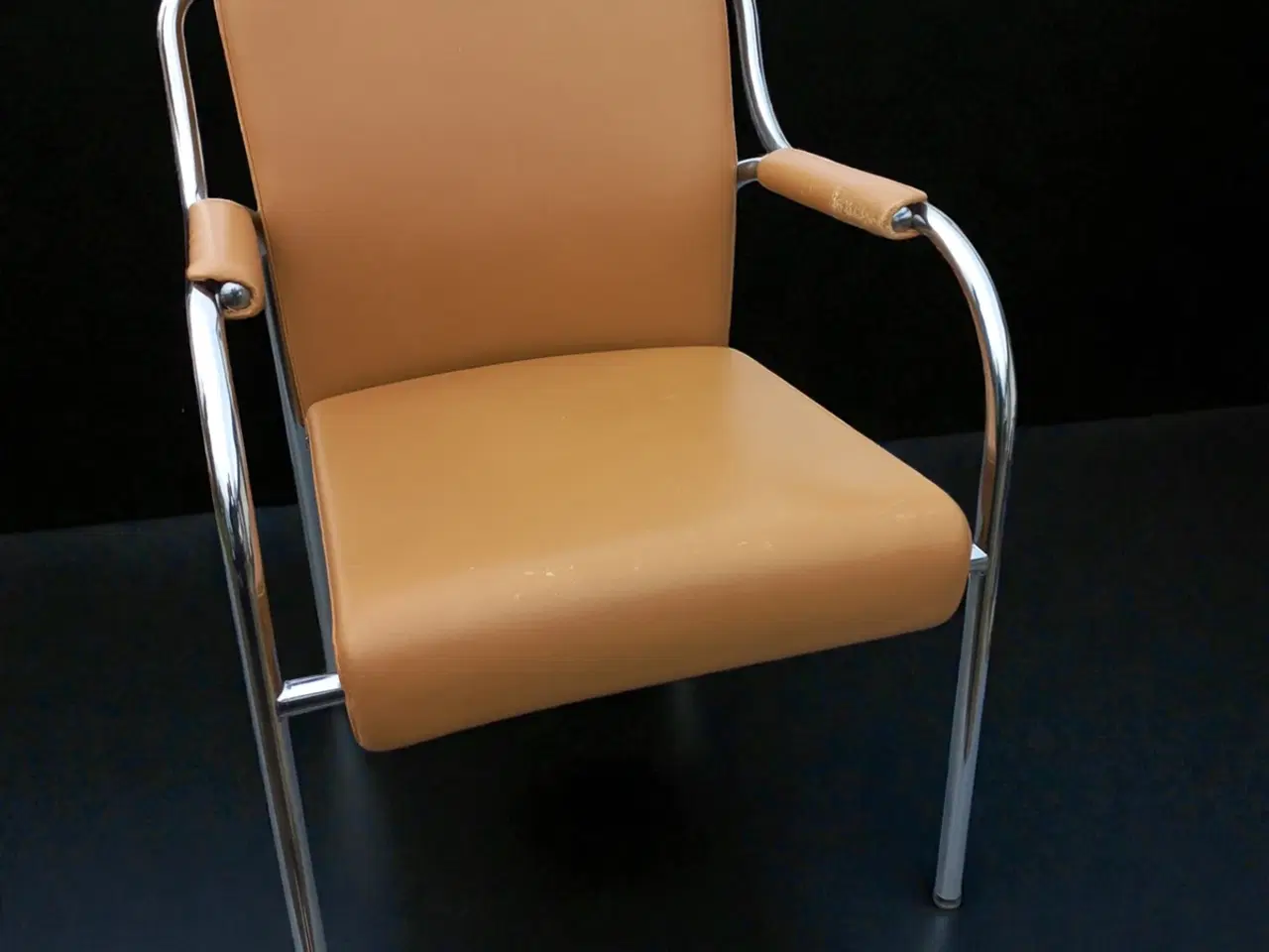 Billede 4 - Sæt af 2 Bauhaus-inspirerede armstole fra 1970’ern