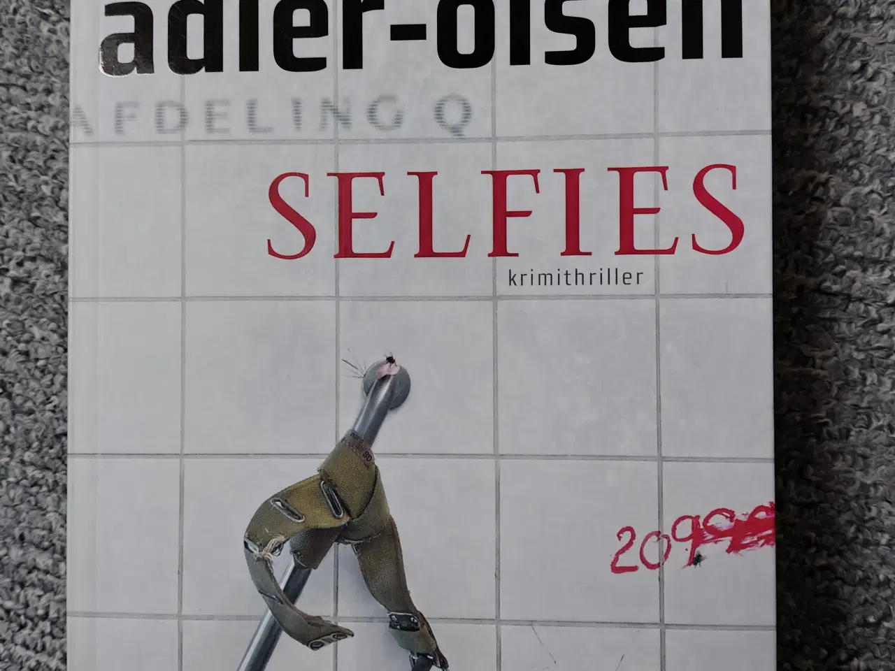 Billede 1 - Selfies - Jussi Adler Olsen