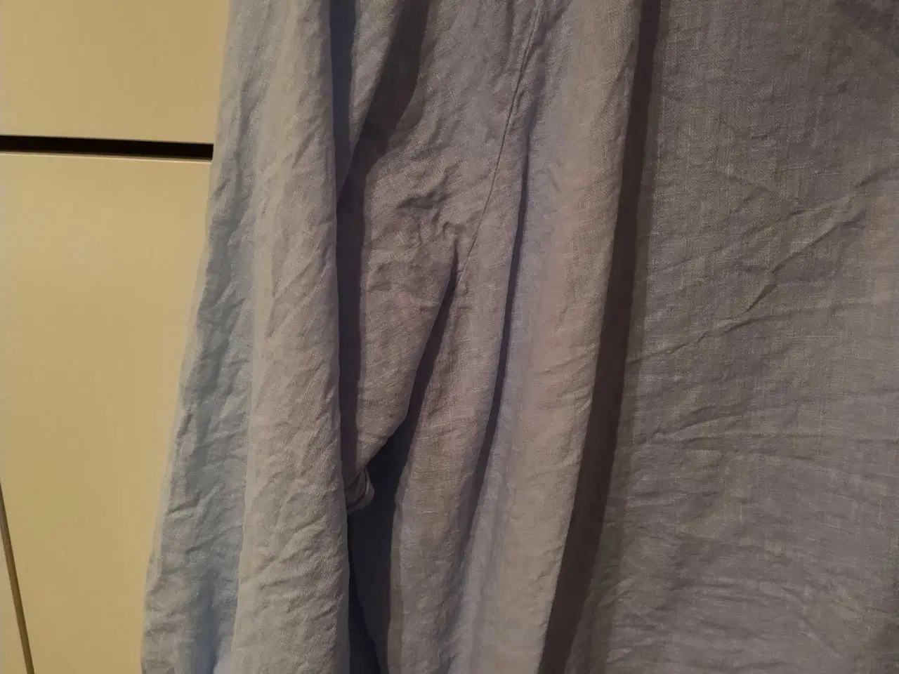 Billede 4 - Lyseblå hør skjorte