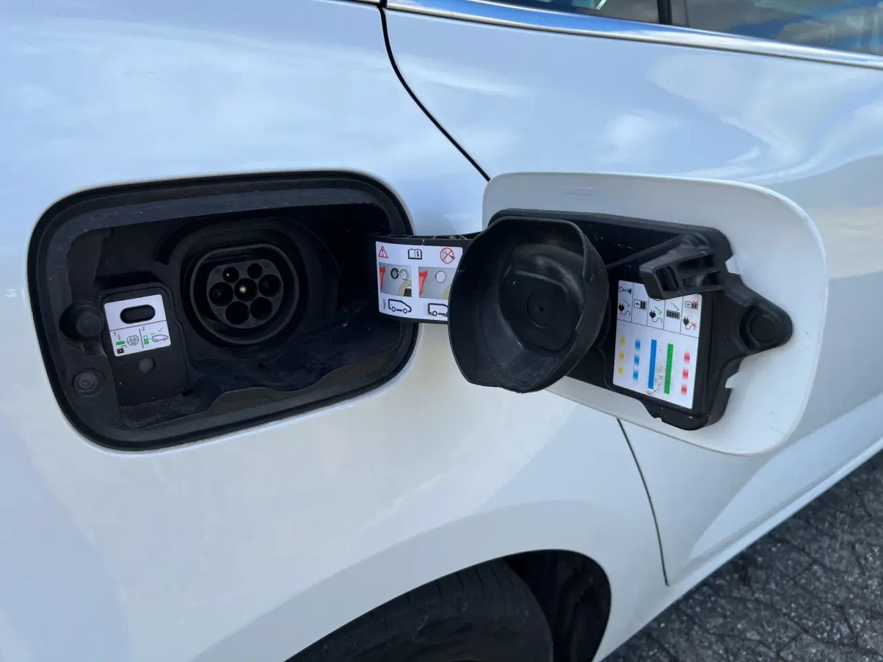 Billede 21 - Renault Megane IV 1,6 E-Tech Zen Sport Tourer
