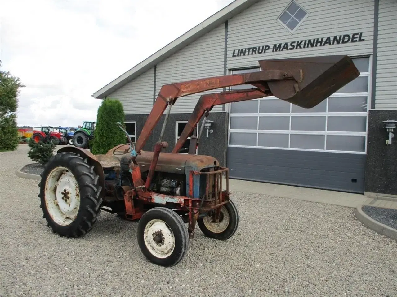 Billede 8 - Fordson Frontlæsser med skovl og beslag fra Ford Major. Kan nemt tilpasse andre traktorer.