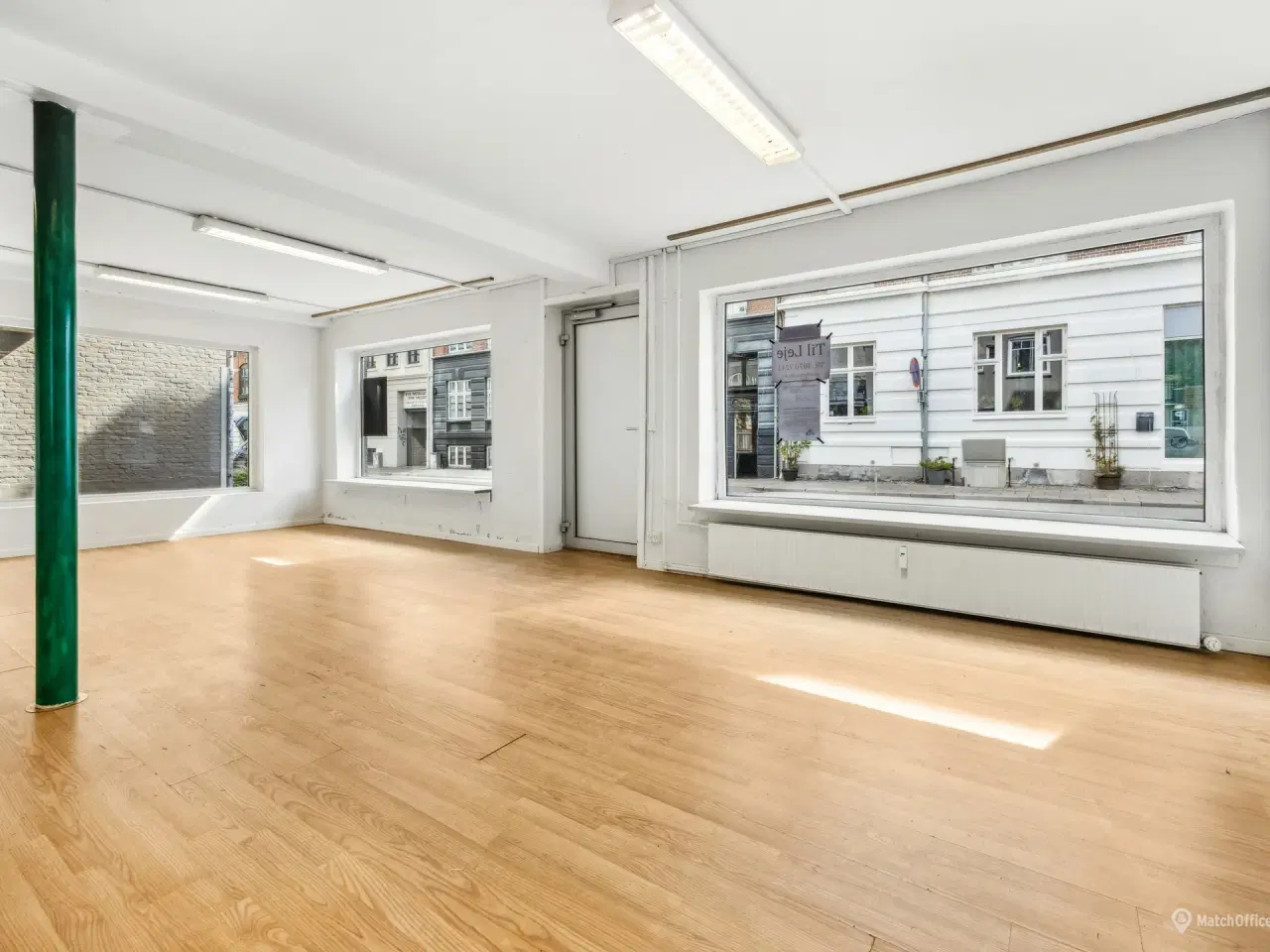 Billede 23 - Centralt beliggende erhvervs lokaler. til mange formål. Tilpasses efter ønske