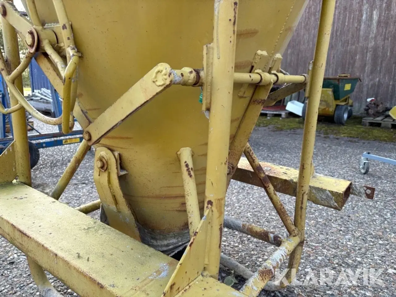 Billede 12 - Betonspand 700 liter