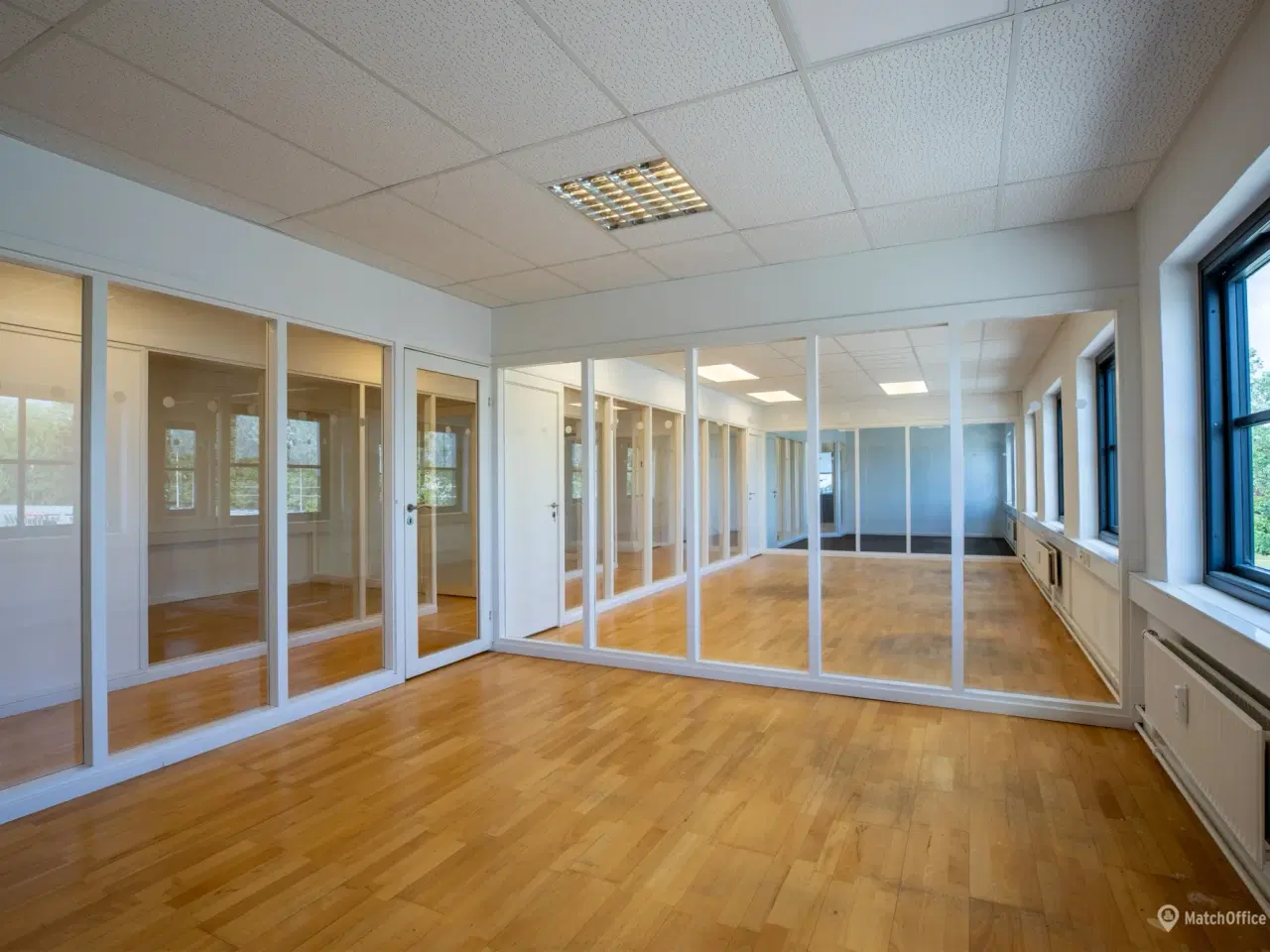 Billede 3 - 1503-25: Stensmosevej 24E, 2. sal &#8211; 180 m2