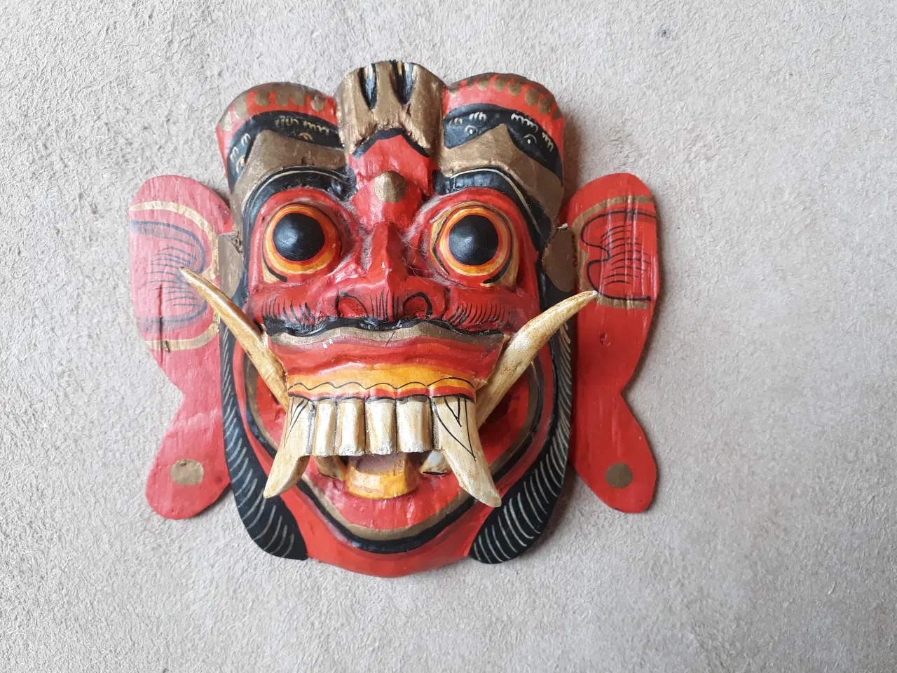 Billede 2 - 2 Træ Masker 