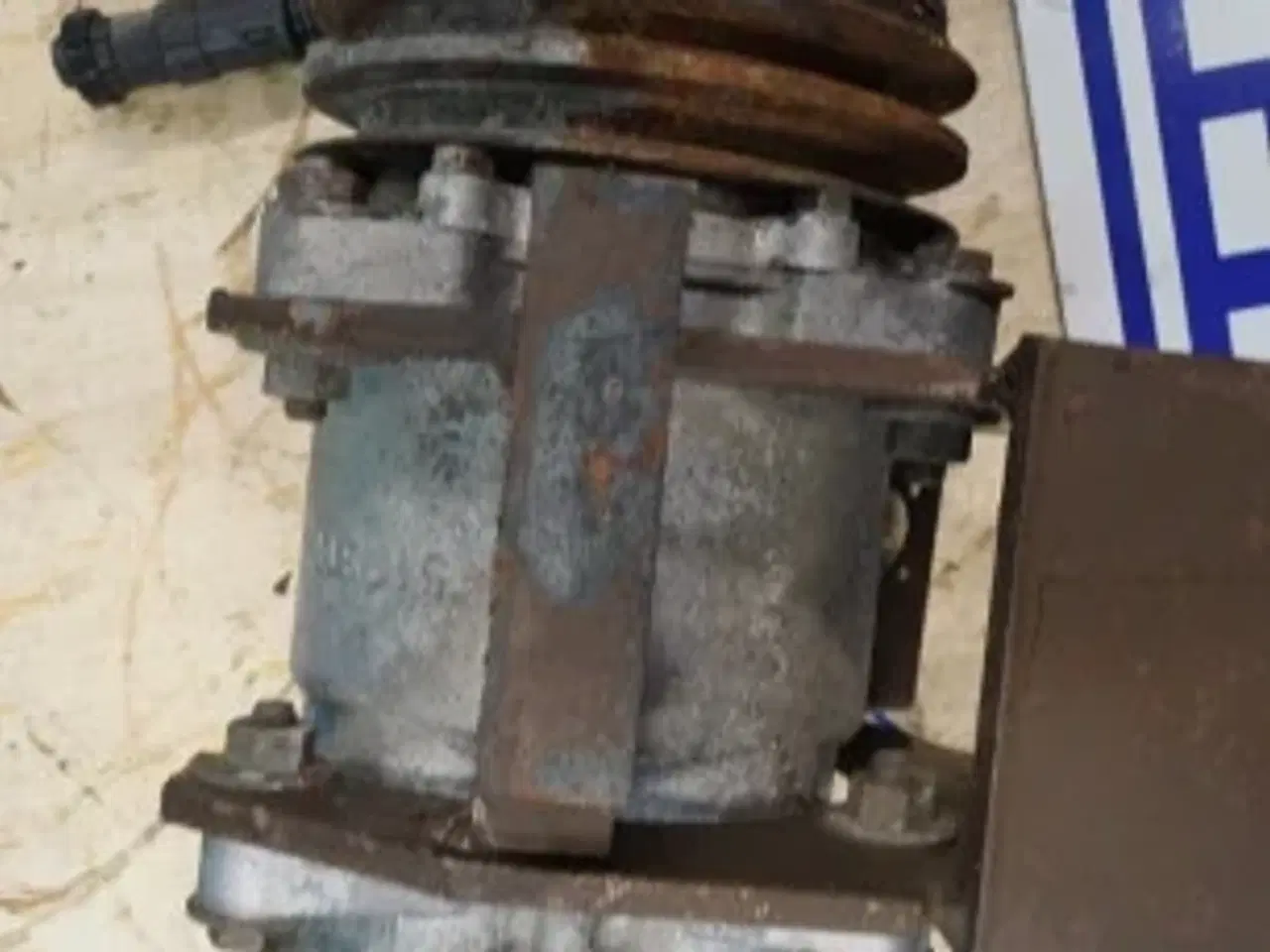 Billede 9 - Dronningborg D9000 A/C Kompressor 45070015