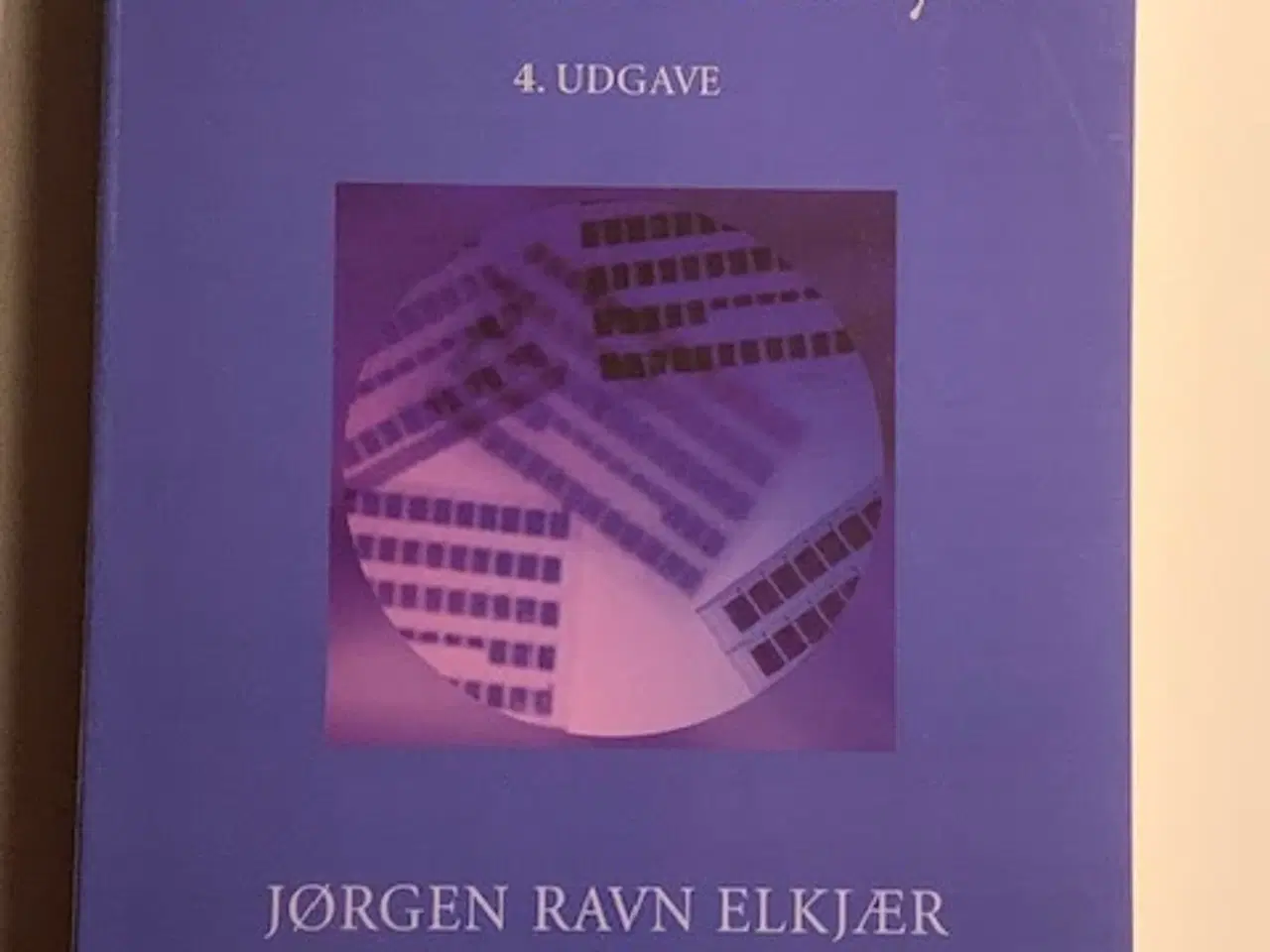 Billede 1 - Årsrapport og virksomhedsanalyse