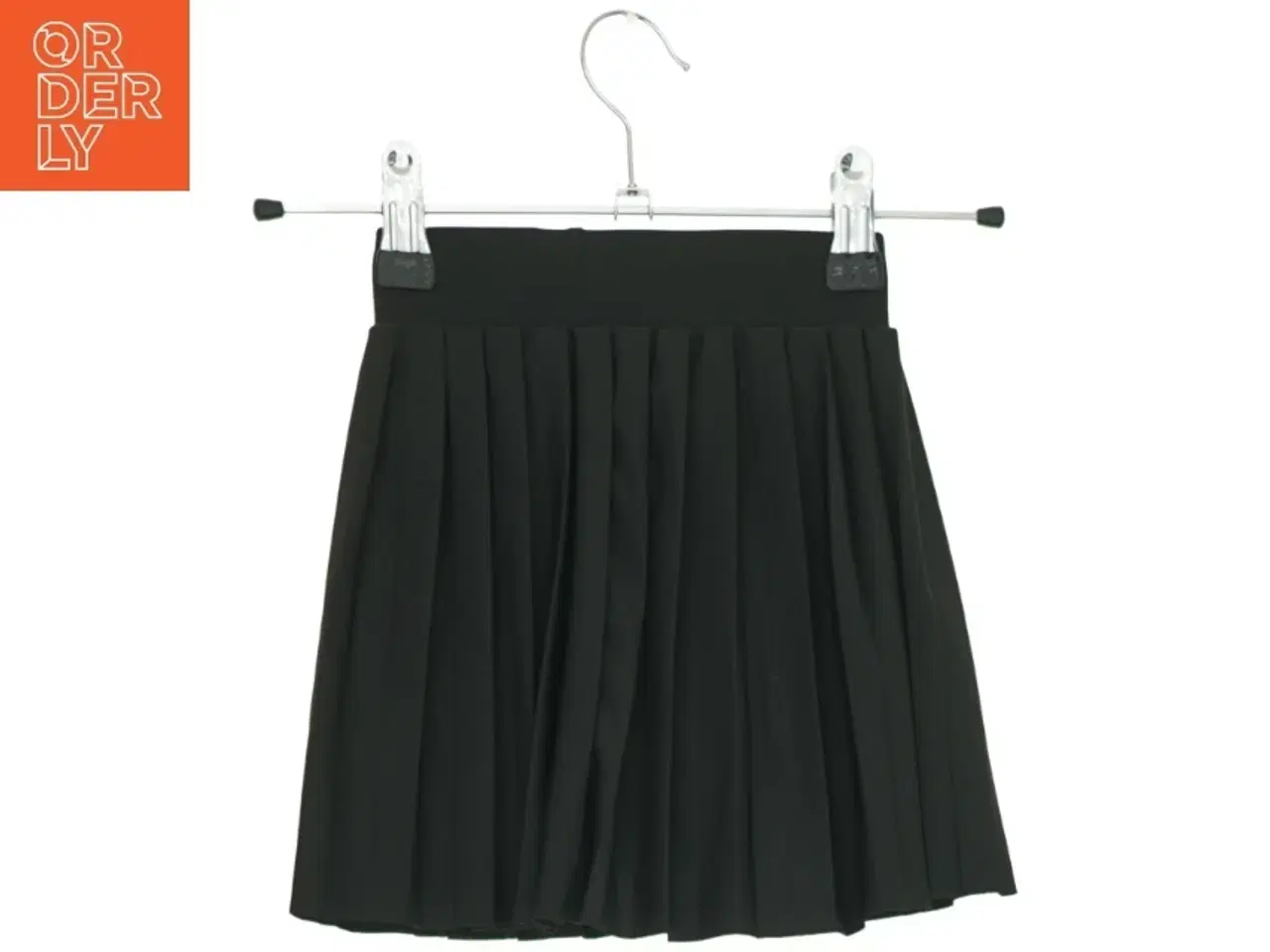 Billede 2 - Nederdel fra Nike (str. 104 cm)