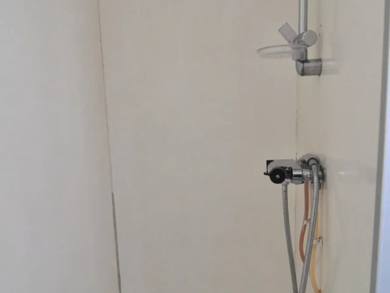 Billede 9 - Type 240: Toilet- & badvogn