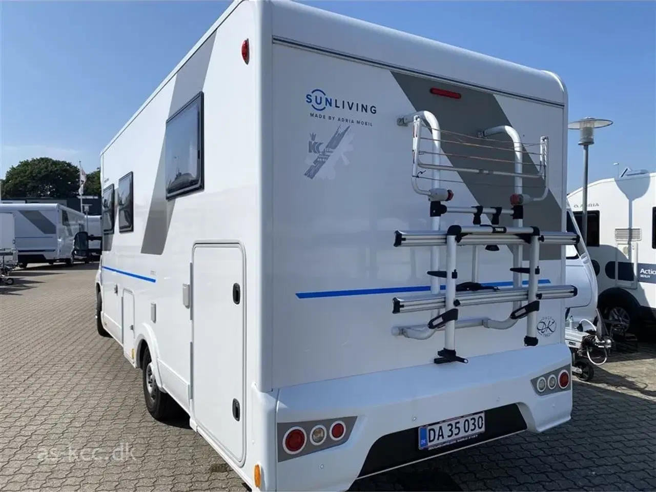 Billede 5 - 2021 - Sun Living S 75 SC   Sunl Living Autocamper med  fritstående dobbeltseng