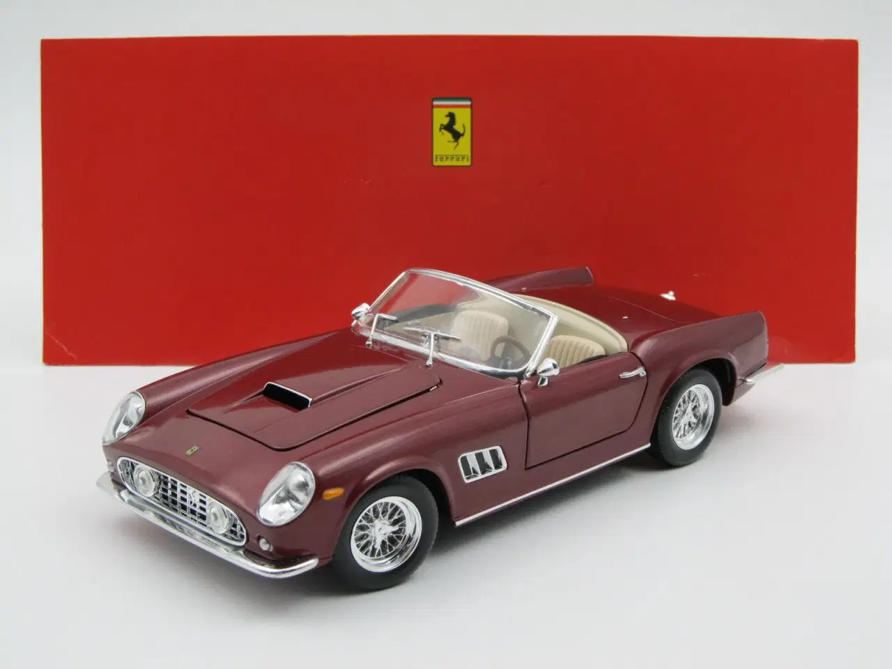 Billede 1 - 1960 Ferrari 250 GT California Spyder SWB 1:18