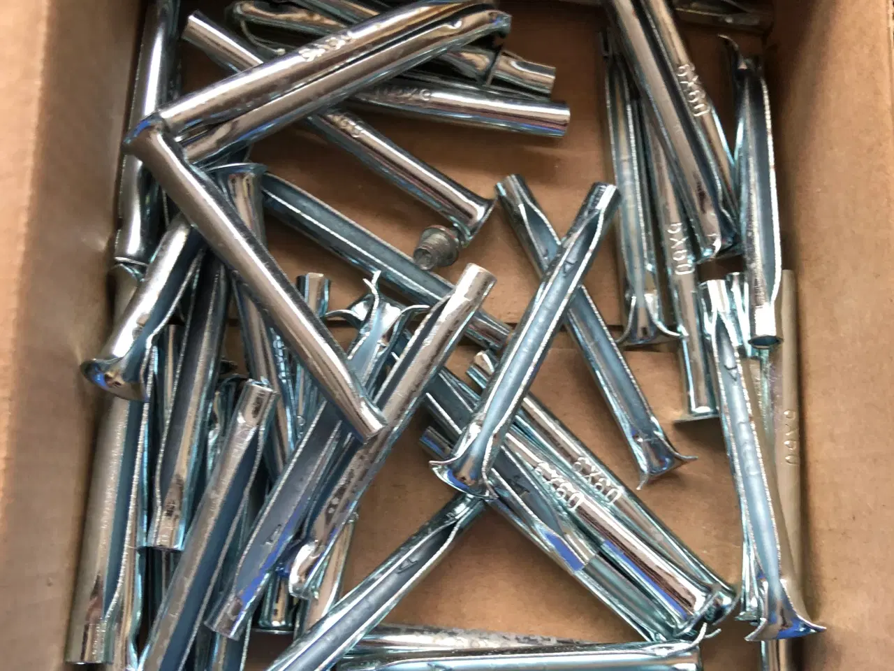 Billede 1 - Fjederstålsøm