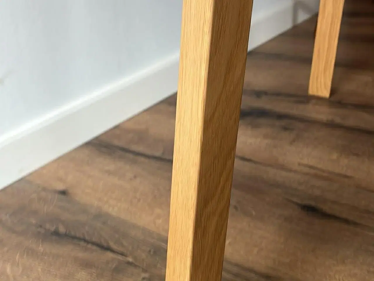 Billede 4 - HAY rundt spisebord i massiv eg - Ø115