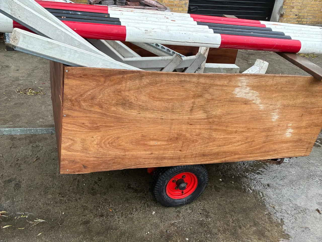 Billede 8 - Spring til ridebane