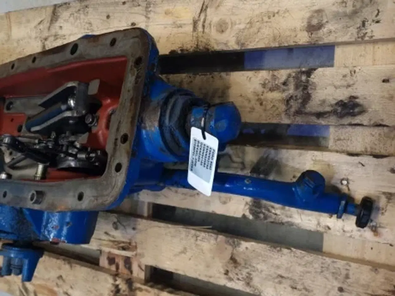 Billede 4 - Ford 6640 Dæksel Gearkasse E9NN537AA