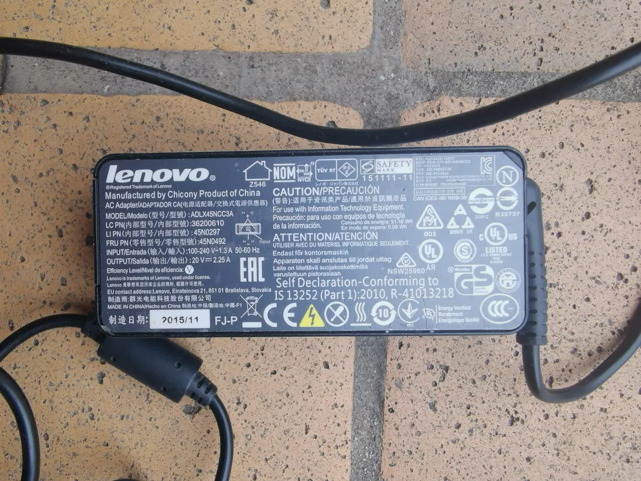 Billede 2 - Lenovo Bærbar Strømforsyning