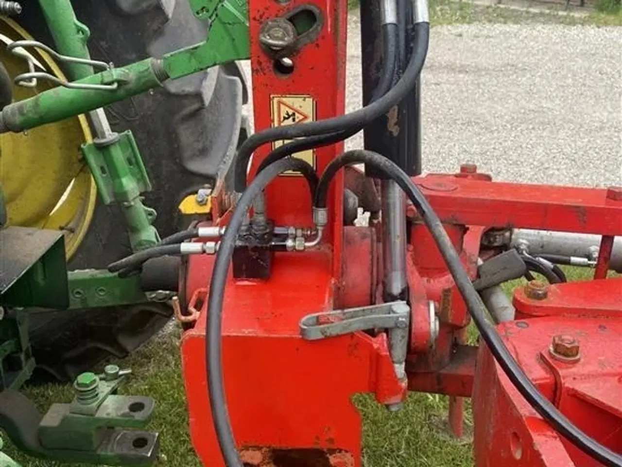 Billede 10 - Massey Ferguson 5 furet vendeplov med hydraulisk stenudløser