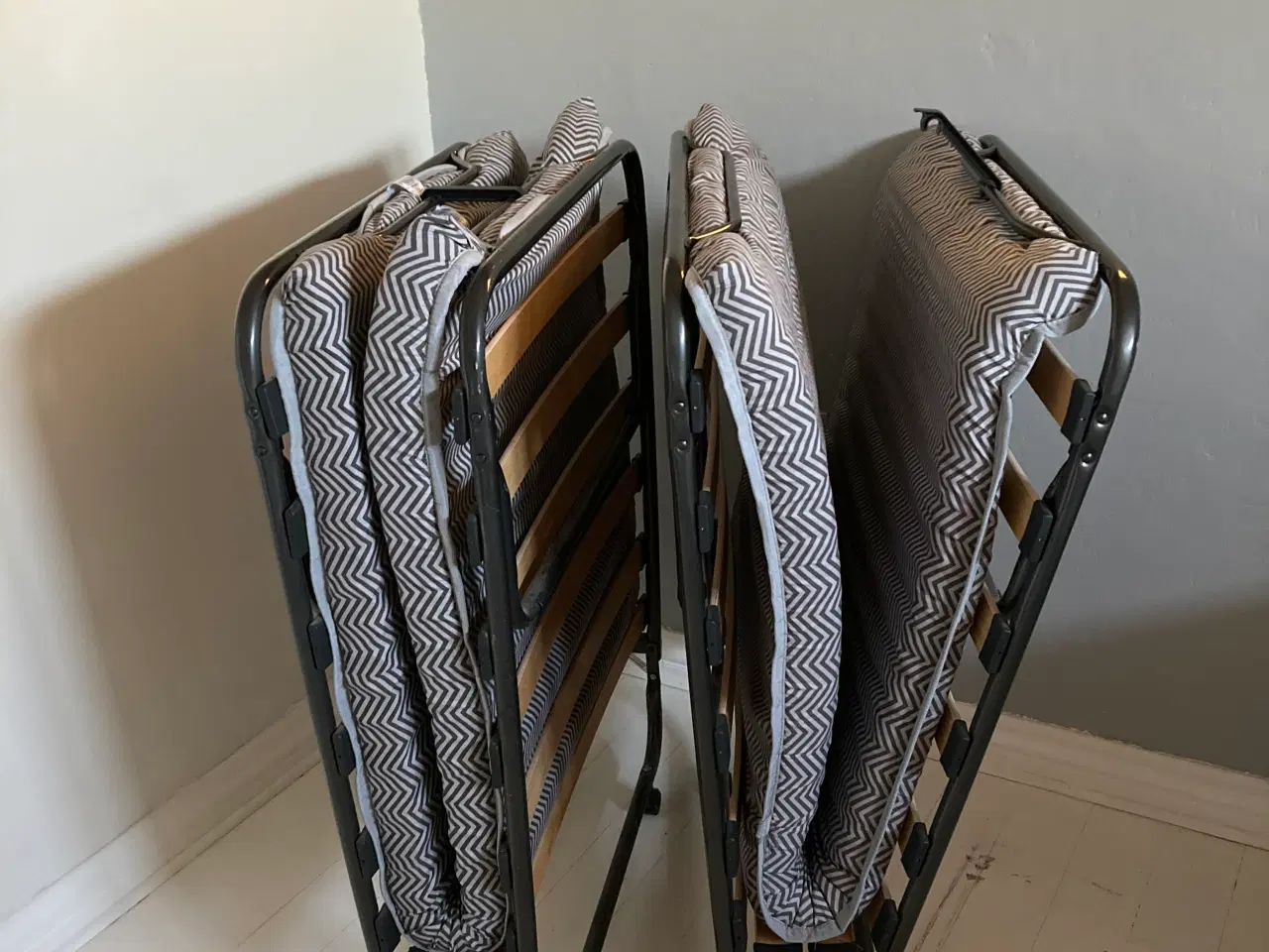 Billede 1 - Gæsteseng 2 stk